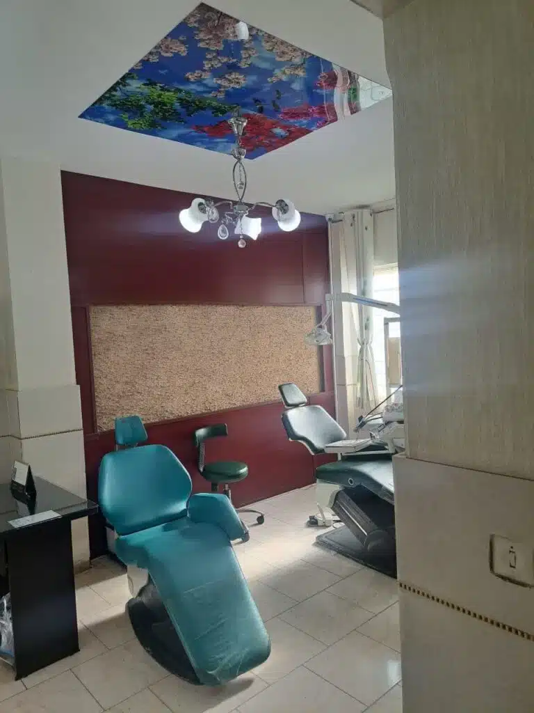 دندانپزشکی گل یاس پرند