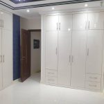 تجهیز کابینت ایمن درب پرشین
