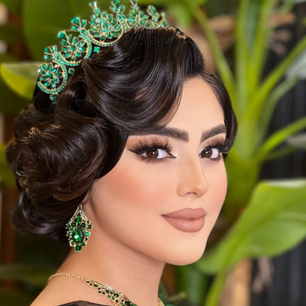 سالن زیبایی خاطره فخری