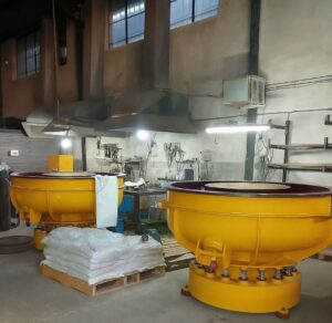 ویبره پولیش قطعات صنعتی 09123906290