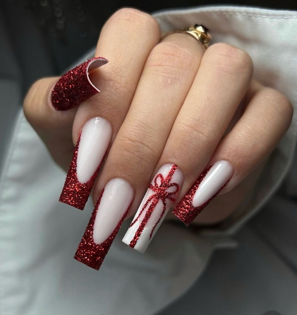 ✨سالن تخصصی ناخن و زیبایی یلدیز ✨