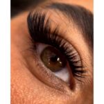 کاشت و اکستنشن مژه کاتلیا